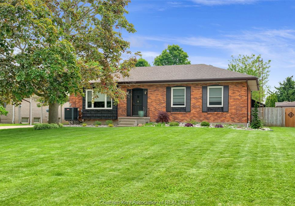 5-balmoral-place-wallaceburg-ontario-26012379