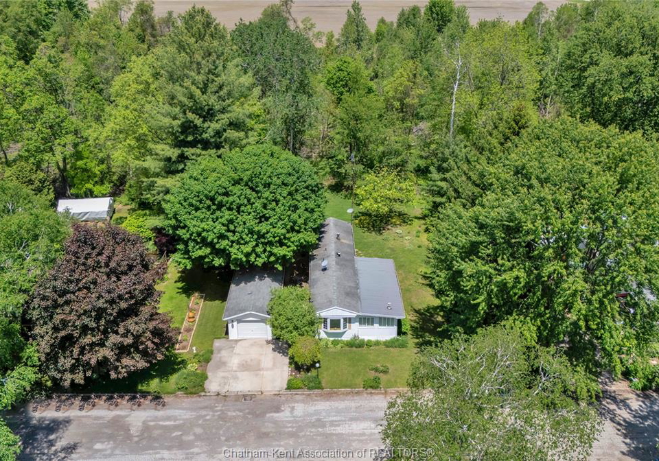 29338-jane-road-chatham-kent-ontario-26012381