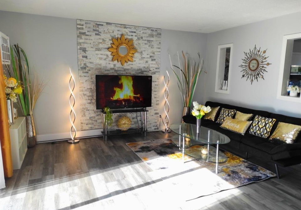 3049-meadowbrook-windsor-ontario-26012403