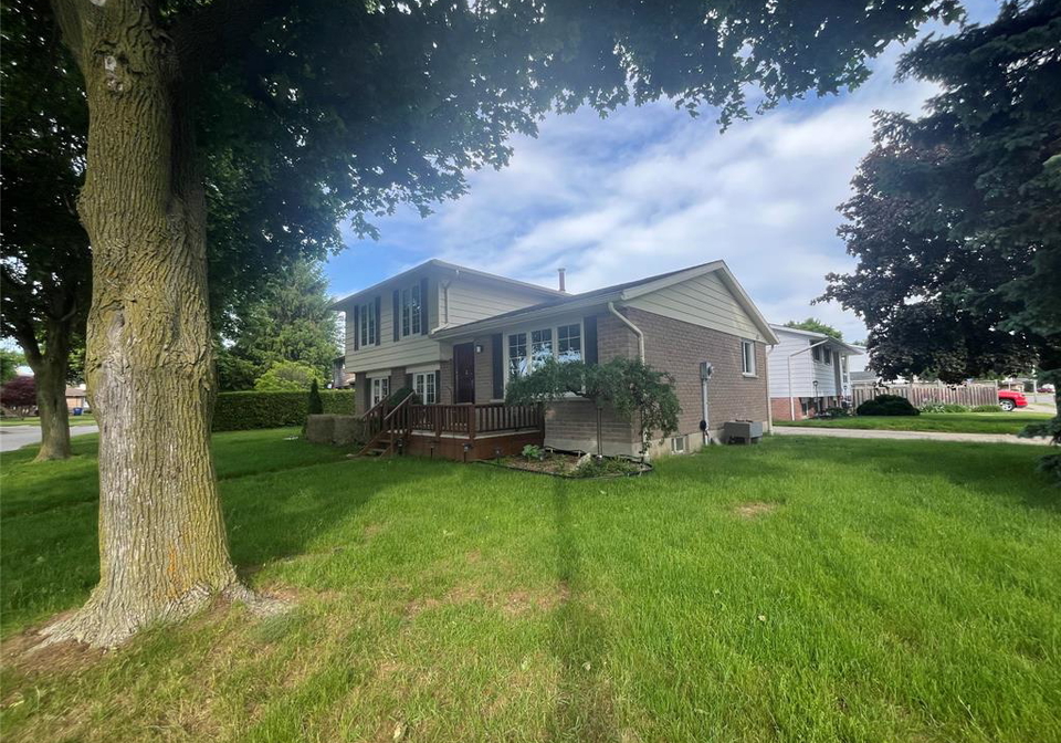 183-michener-road-chatham-ontario-26012407