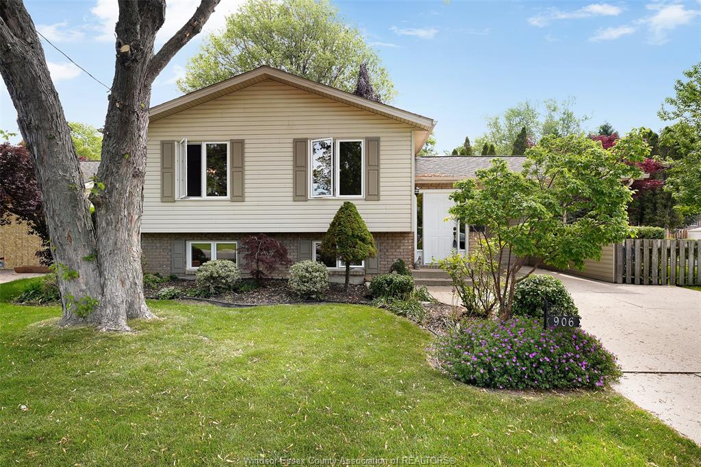 906-bayview-avenue-kingsville-ontario-26012426