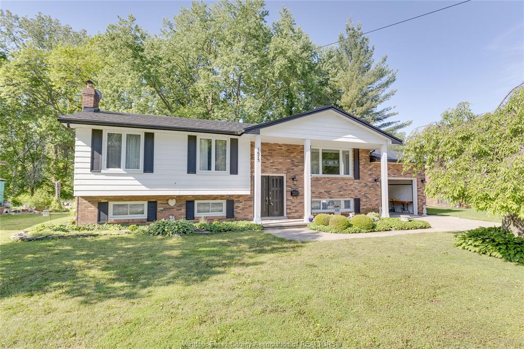 1675-bouffard-road-lasalle-ontario-26012438