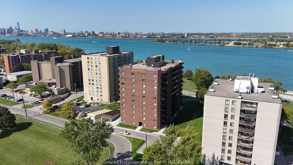 3663-riverside-drive-east-windsor-ontario-26012454
