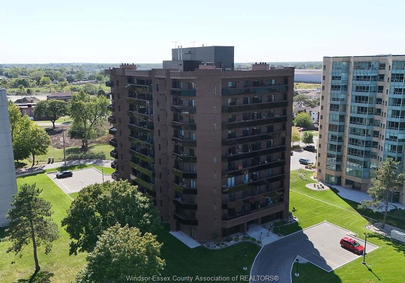 3663-riverside-drive-east-windsor-ontario-26012454