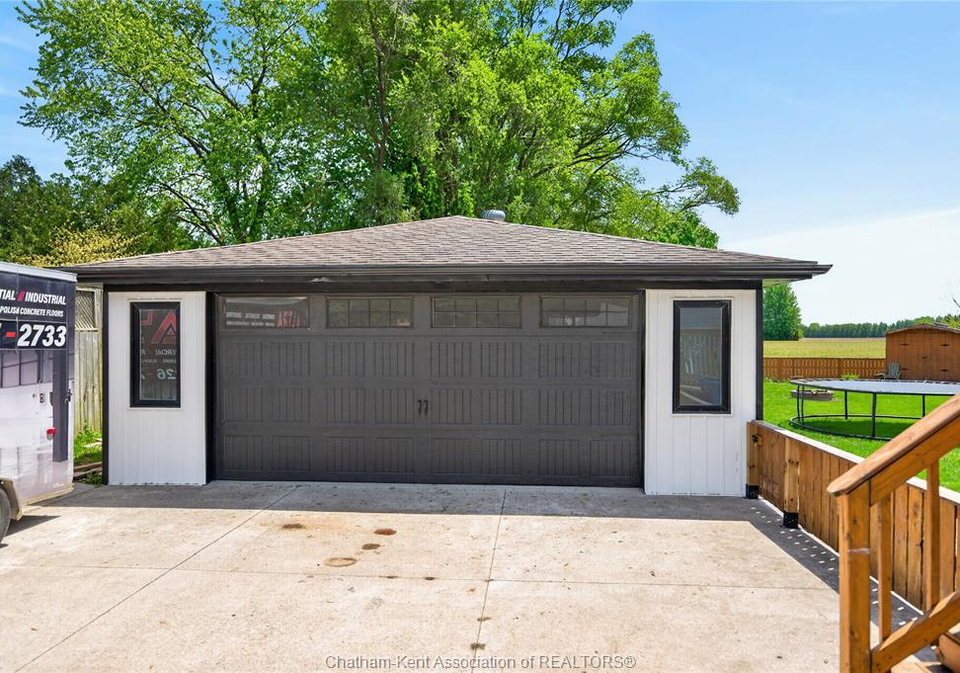 944-mcnaughton-avenue-chatham-ontario-26012477