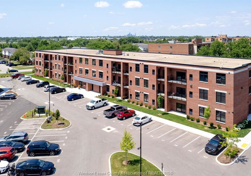 3160-meadowbrook-lane-windsor-ontario-26012492