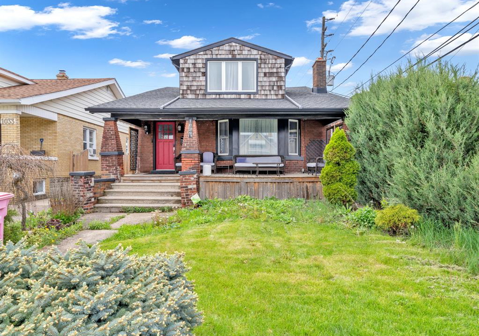 1029-parent-windsor-ontario-26012500
