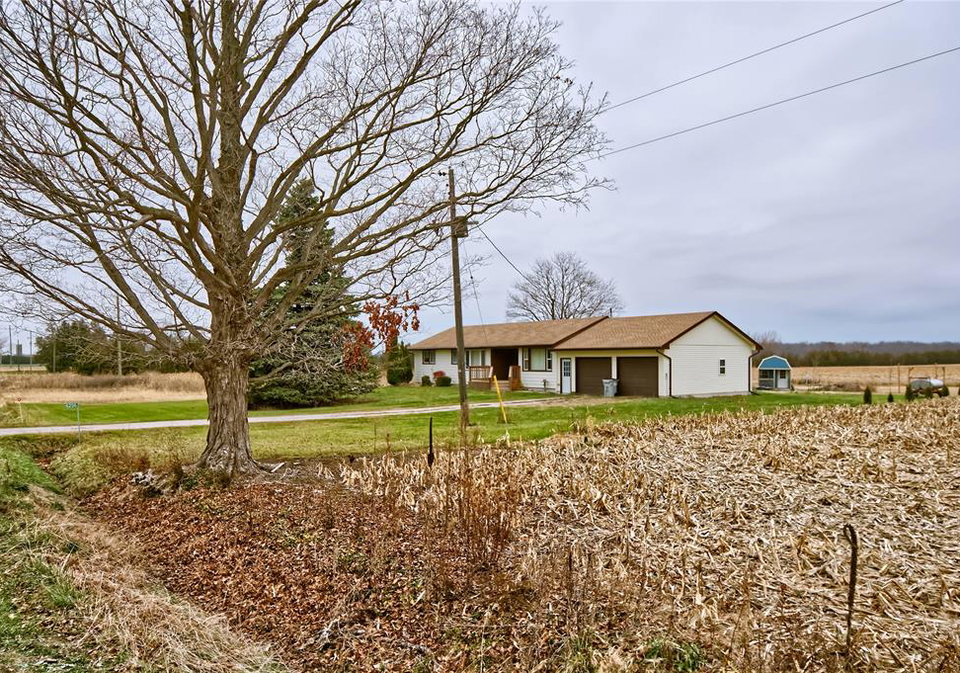 6256-egremont-road-warwick-watford-ontario-26012507