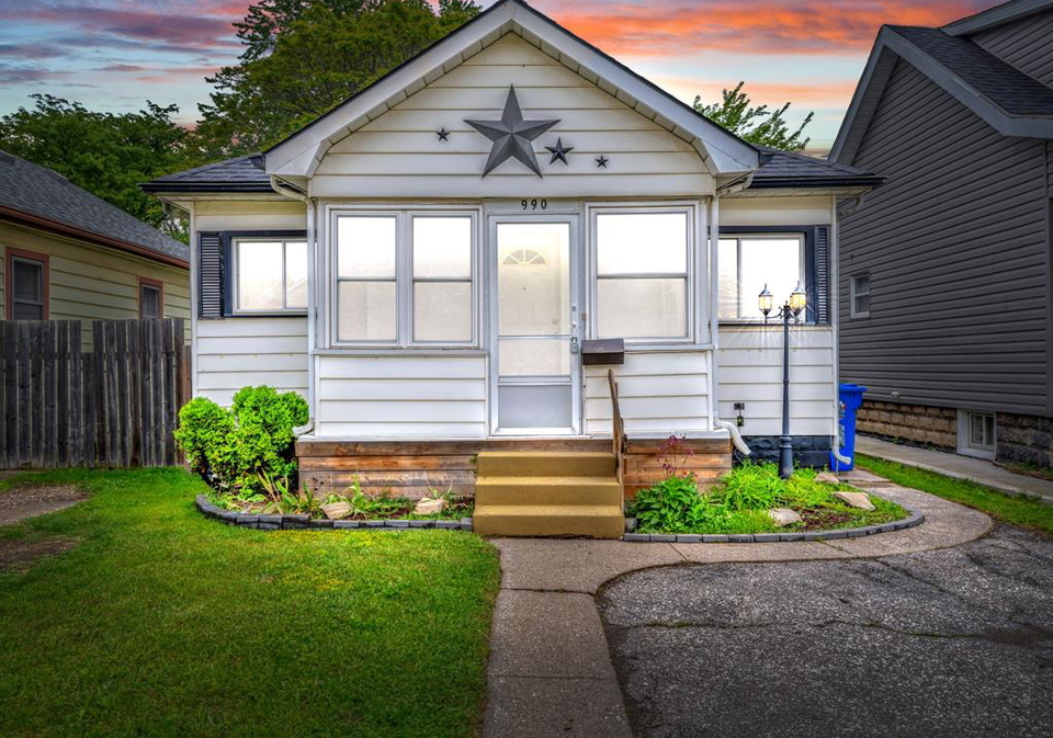 990-campbell-avenue-windsor-ontario-26012533