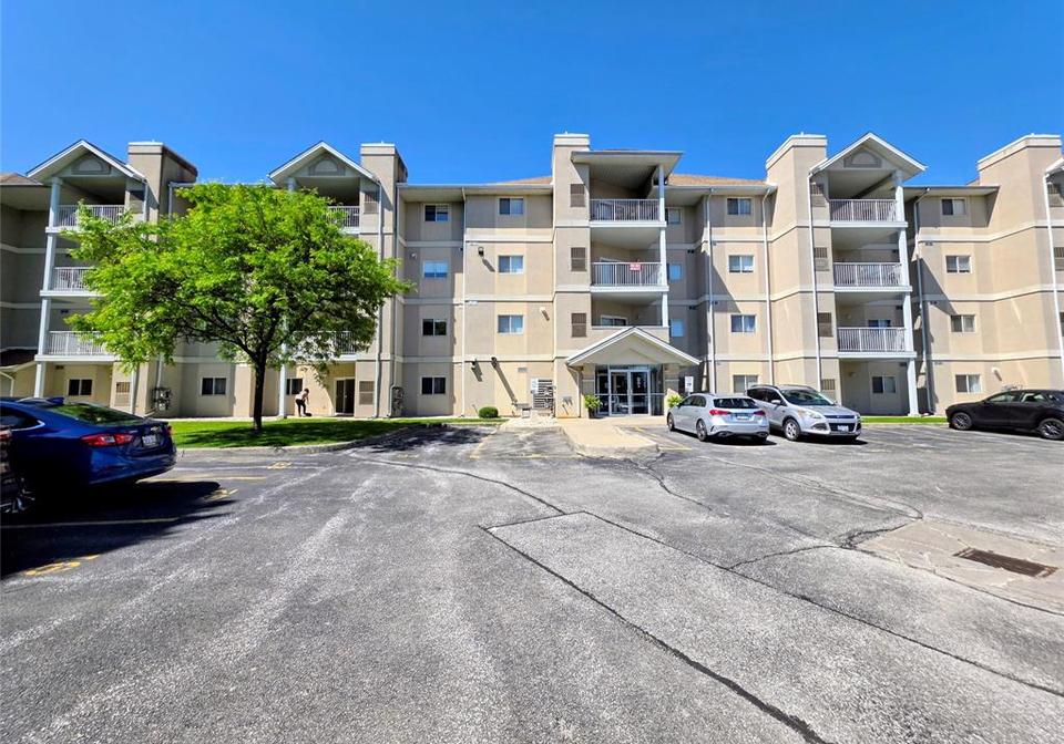1655-grand-marais-windsor-ontario-26012540