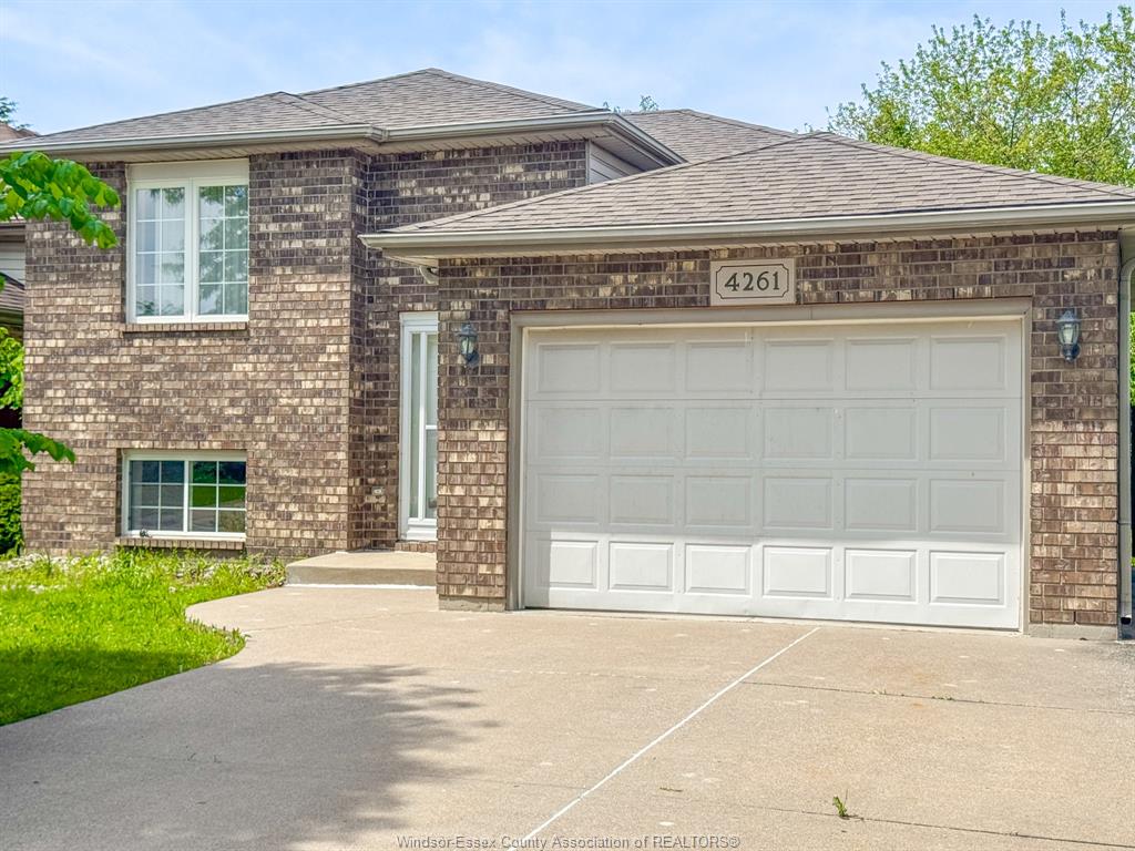 4261-centurion-windsor-ontario-26012554