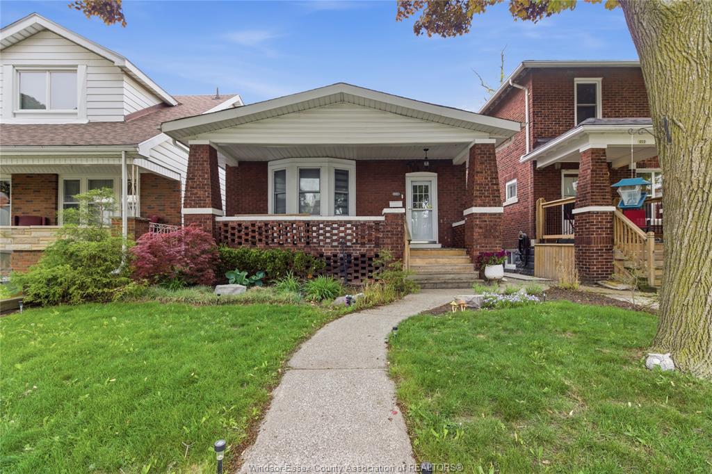 1220-gladstone-windsor-ontario-26012561