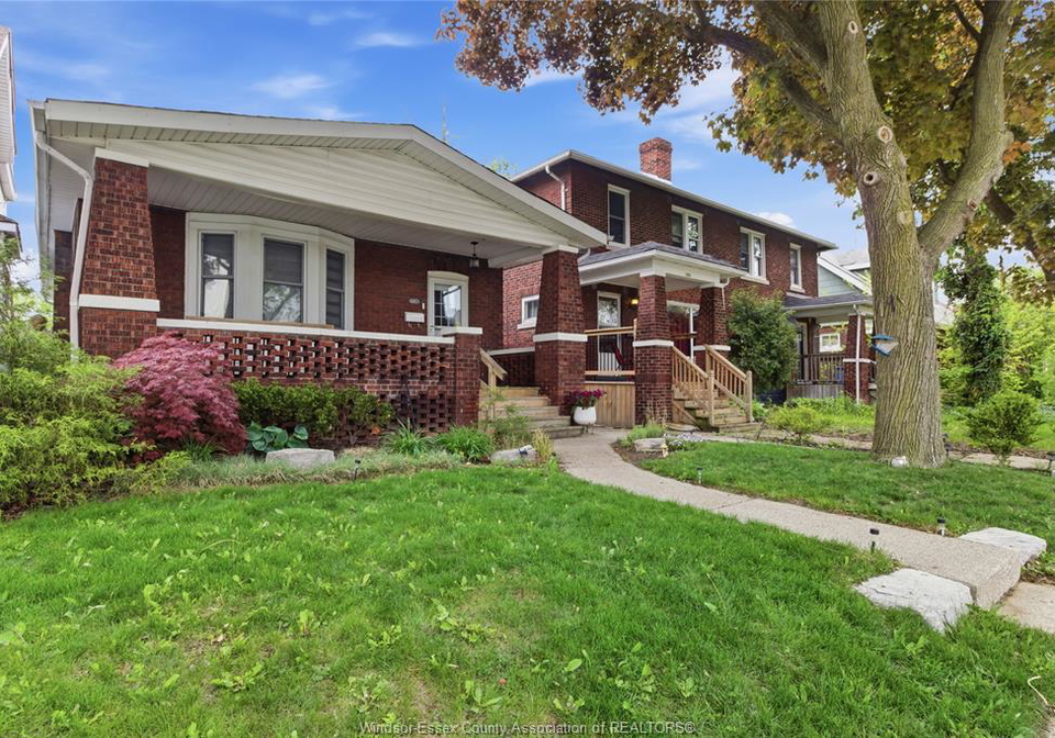 1220-gladstone-windsor-ontario-26012561