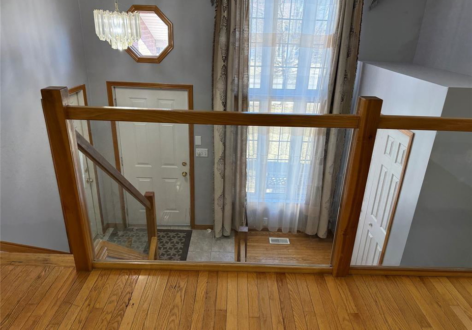 2643-carissa-windsor-ontario-26012573