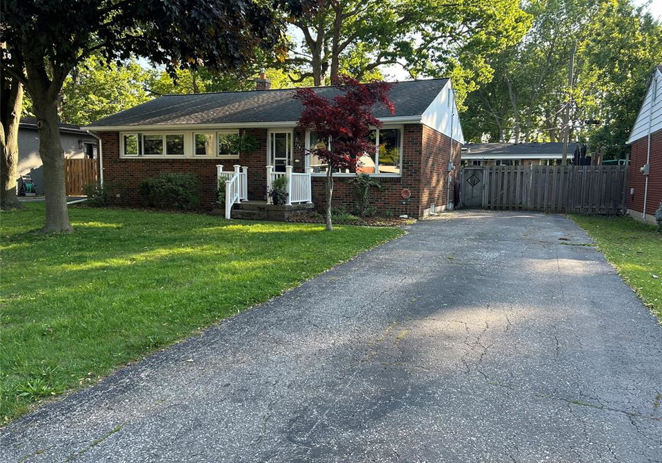 3341-mark-avenue-windsor-ontario-26012593