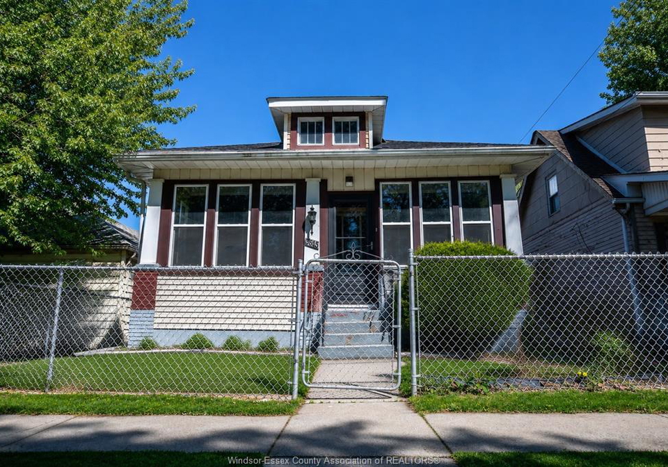 3615-bloomfield-road-windsor-ontario-26012596