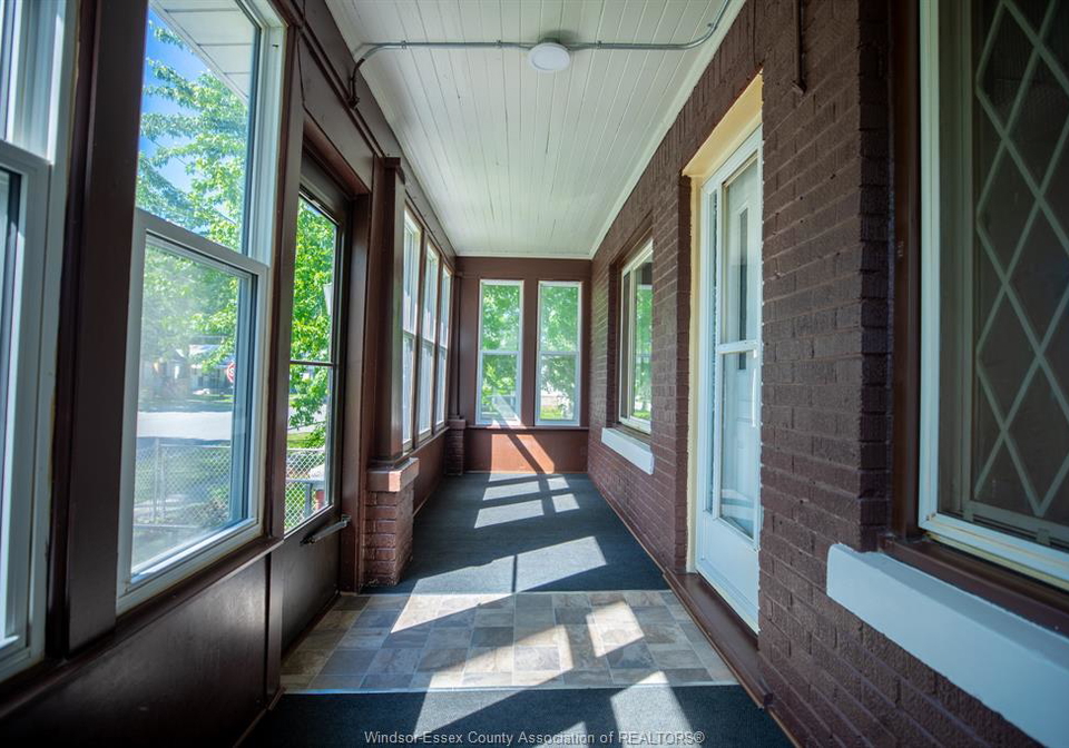 3615-bloomfield-road-windsor-ontario-26012596