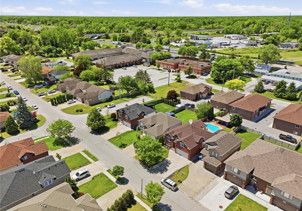 2287-northway-avenue-windsor-ontario-26012597