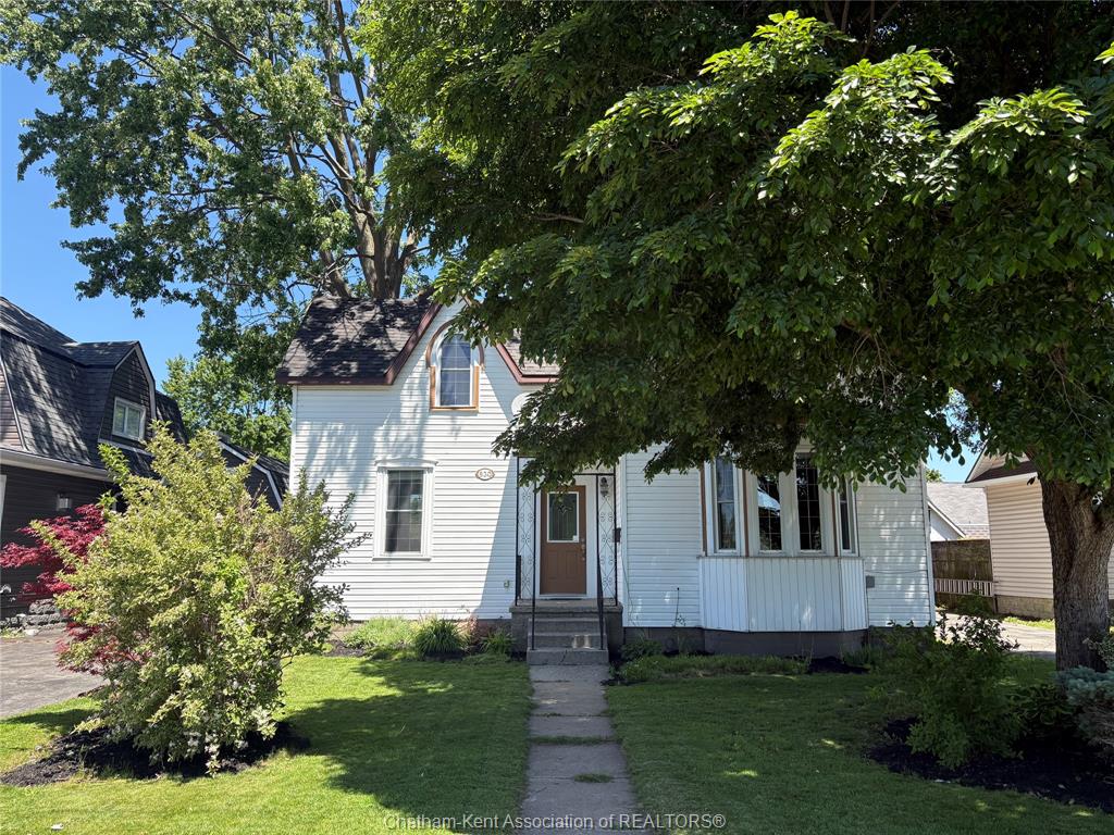 830-elgin-street-wallaceburg-ontario-26012599