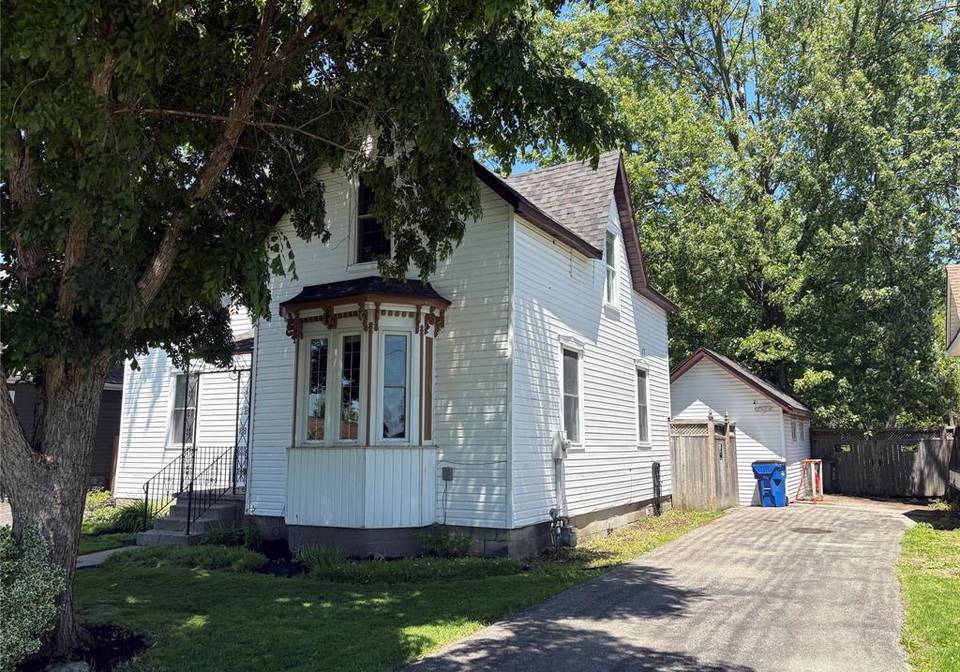 830-elgin-street-wallaceburg-ontario-26012599