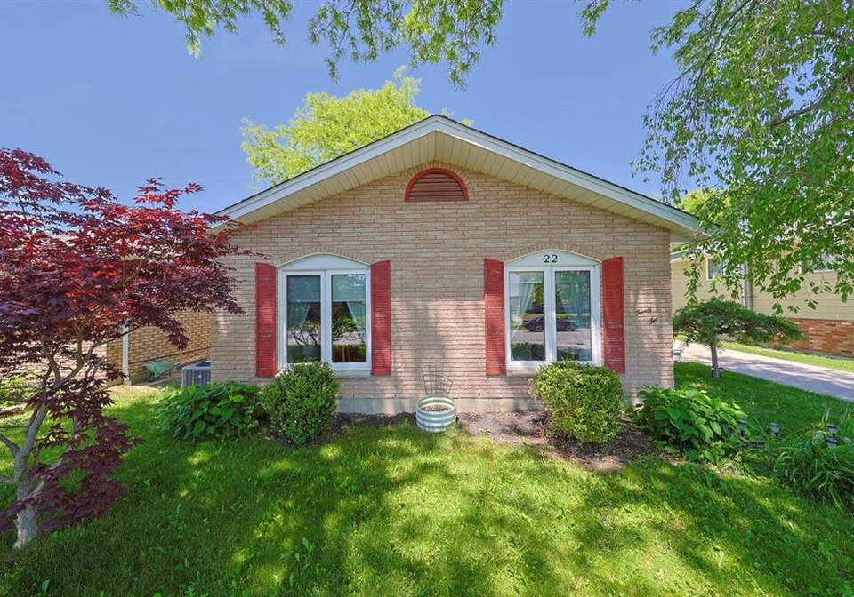 22-turner-drive-sarnia-ontario-26012601