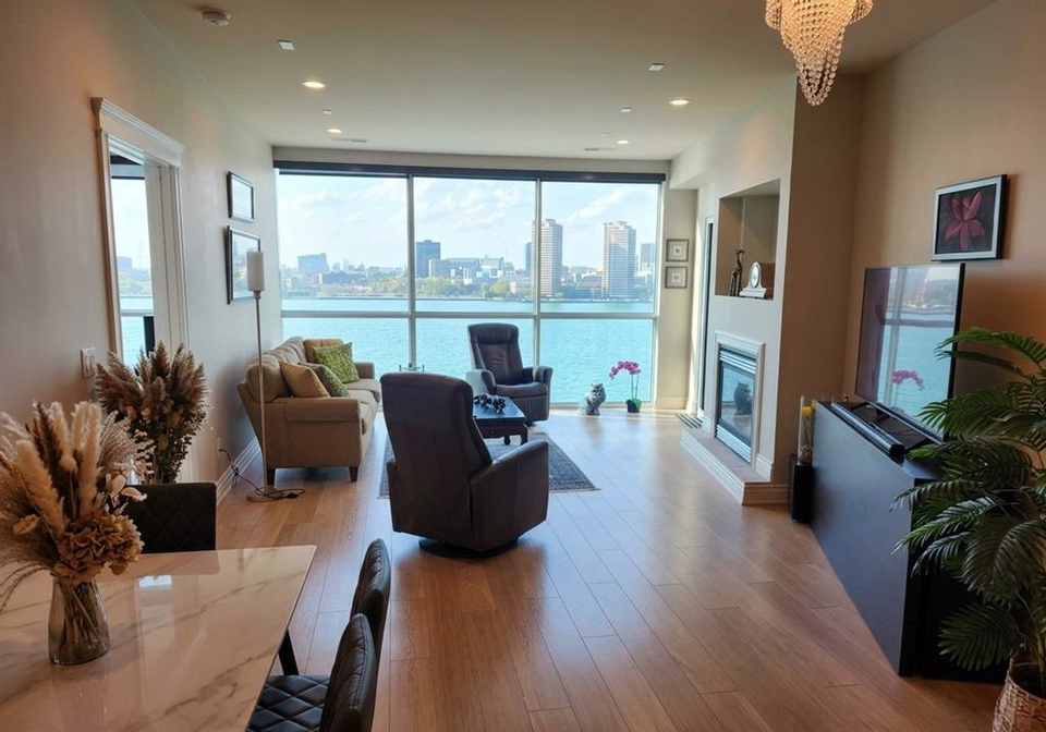 1225-riverside-drive-windsor-ontario-26012617
