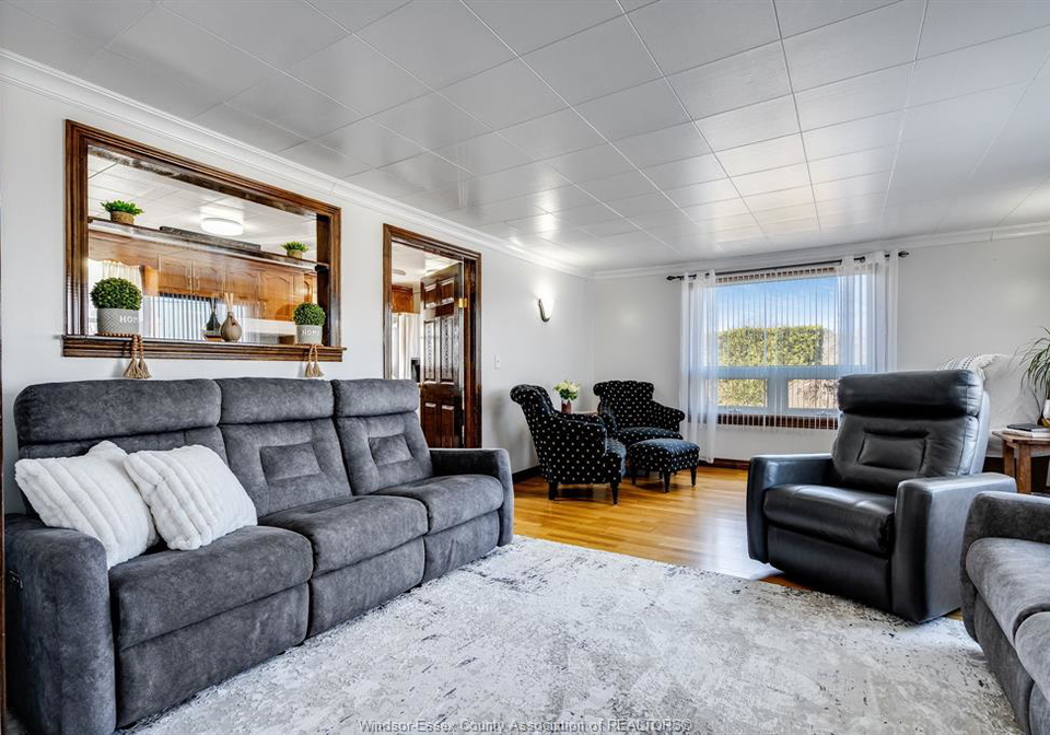 1118-mersea-road-2-leamington-ontario-26012624