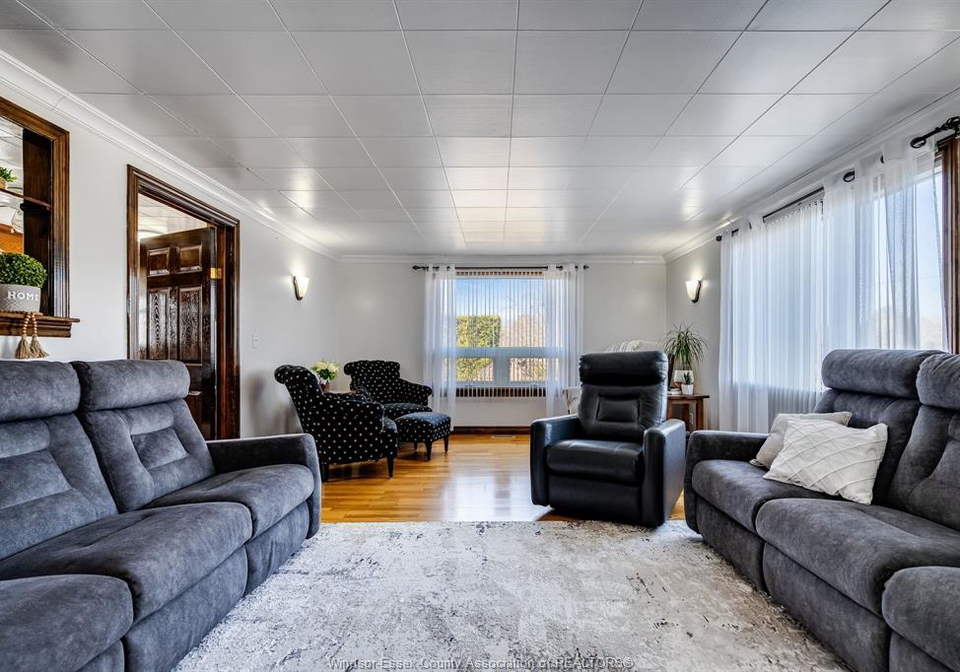1118-mersea-road-2-leamington-ontario-26012624
