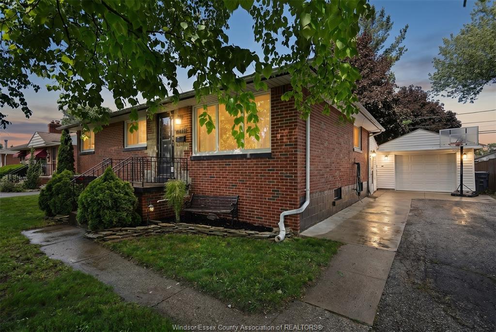 3668-mckay-windsor-ontario-26012625