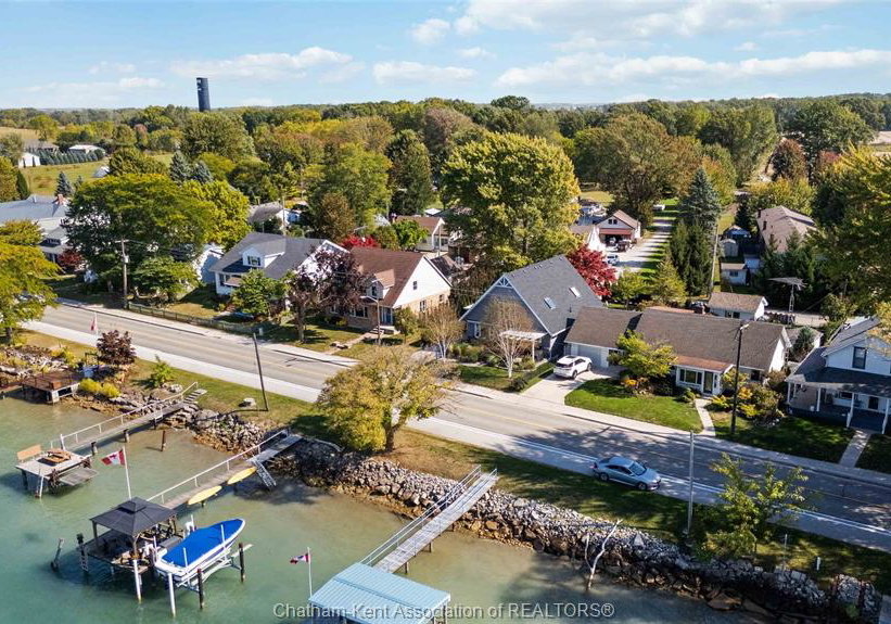 4256-st-clair-pkwy-parkway-port-lambton-ontario-26012632
