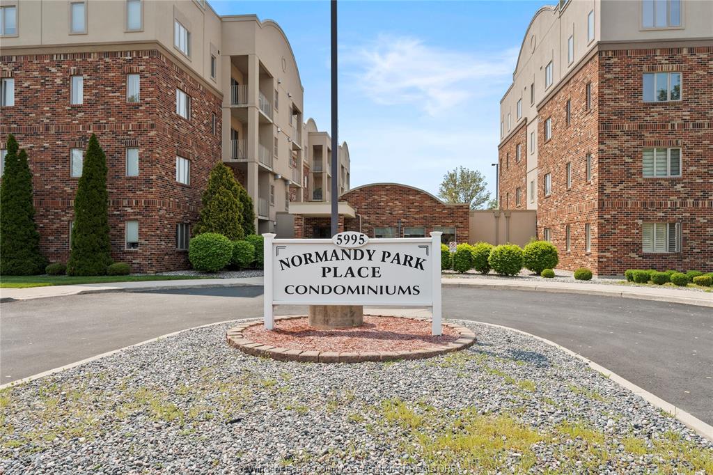 5995-ellis-street-lasalle-ontario-26012640