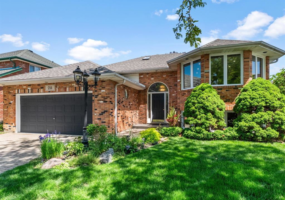 211-sunnyside-lasalle-ontario-26012649