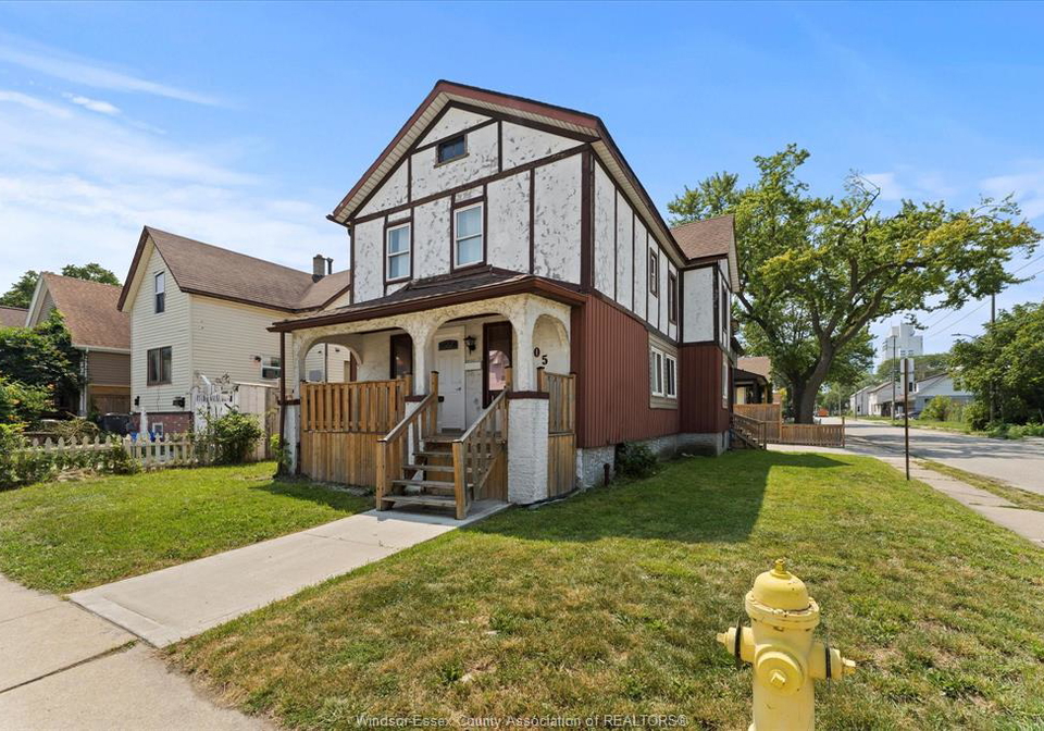 205-parent-avenue-windsor-ontario-26012659