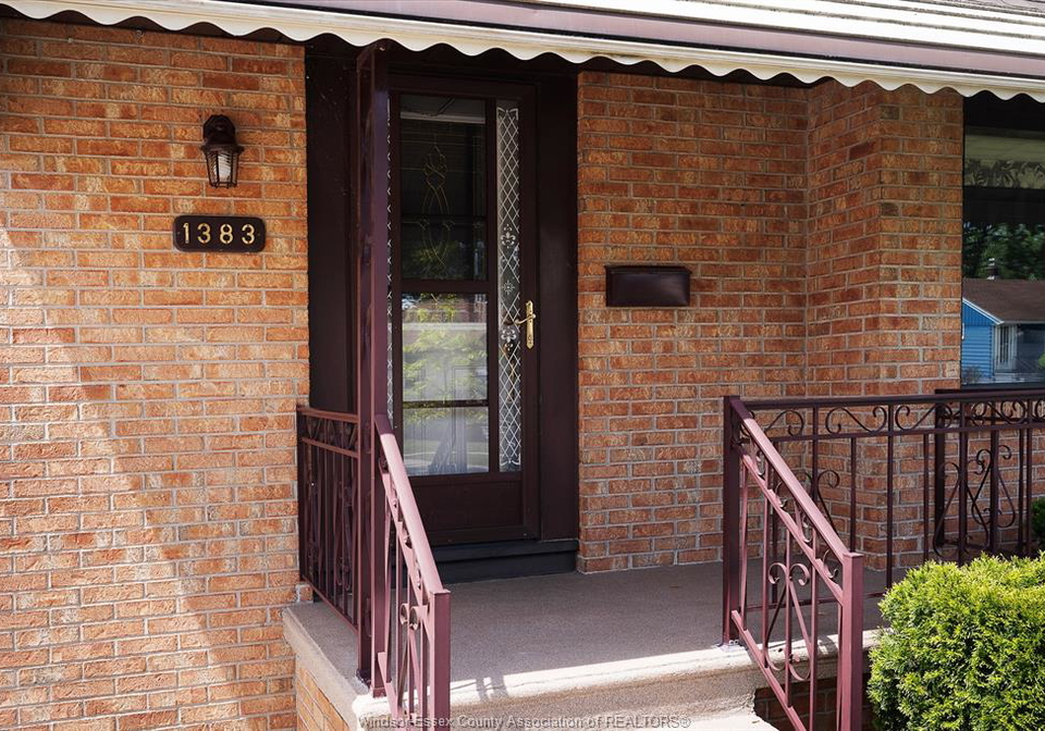 1393-tourangeau-windsor-ontario-26012661