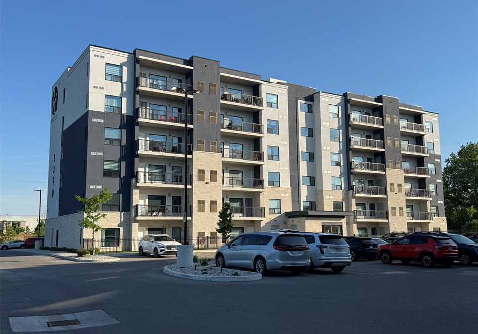3370-stella-crescent-windsor-ontario-26012665