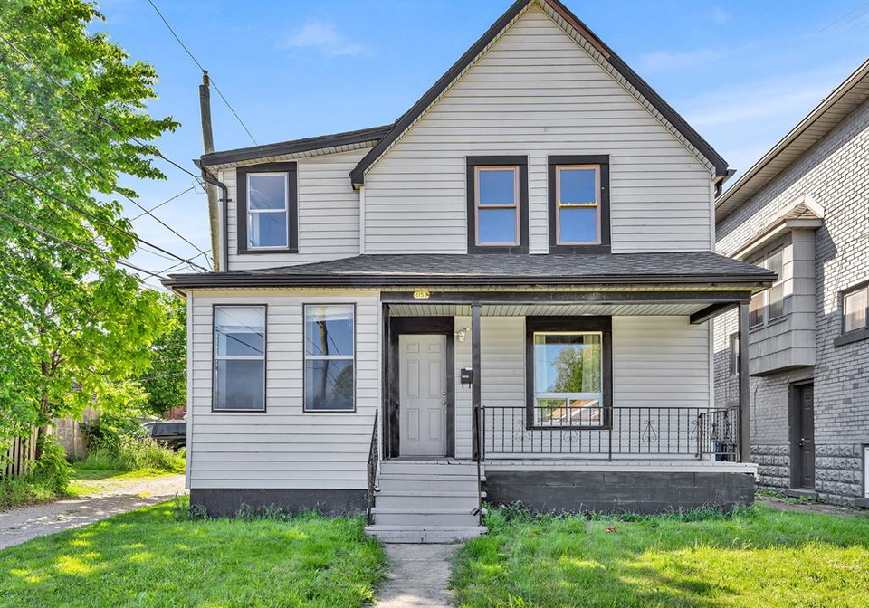 1153-university-avenue-east-windsor-ontario-26012677