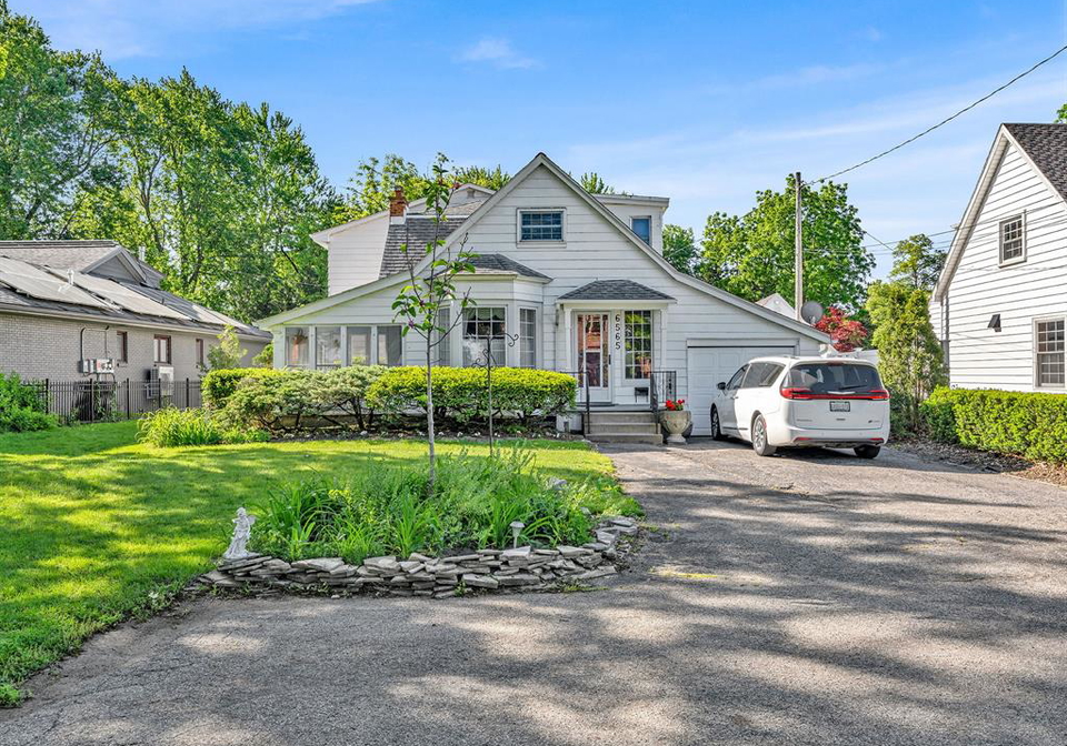 6565-riverside-drive-east-windsor-ontario-26012683
