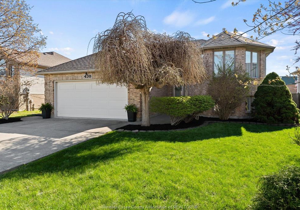 430-woodridge-drive-tecumseh-ontario-26012684