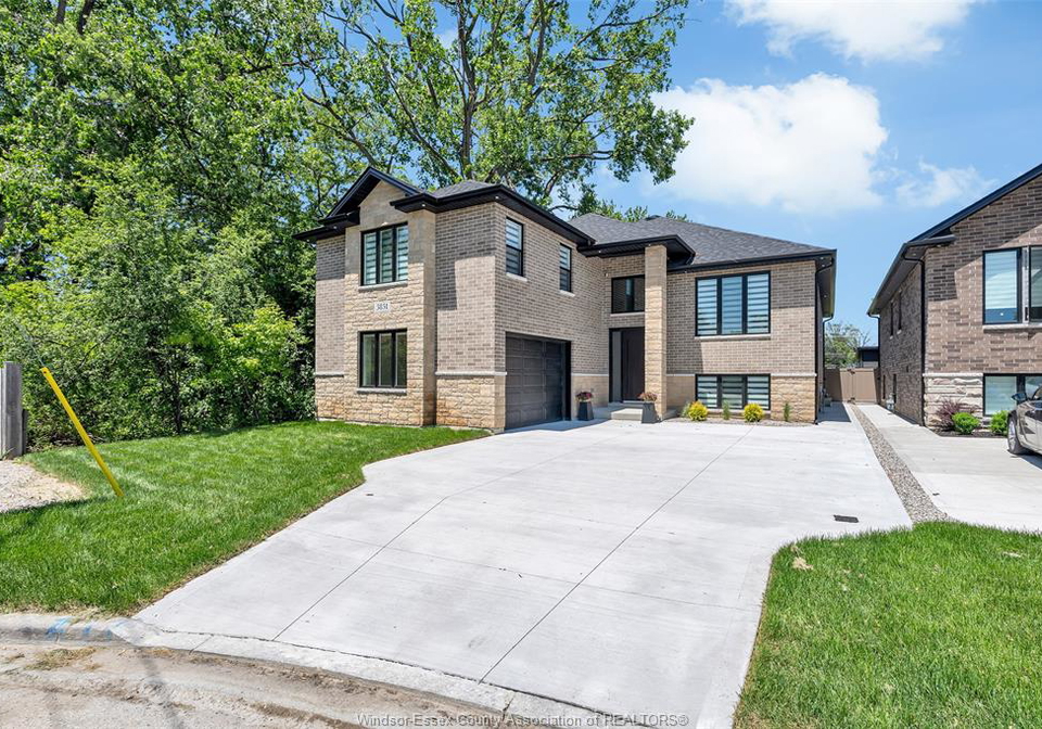 3851-ronald-avenue-windsor-ontario-26012693