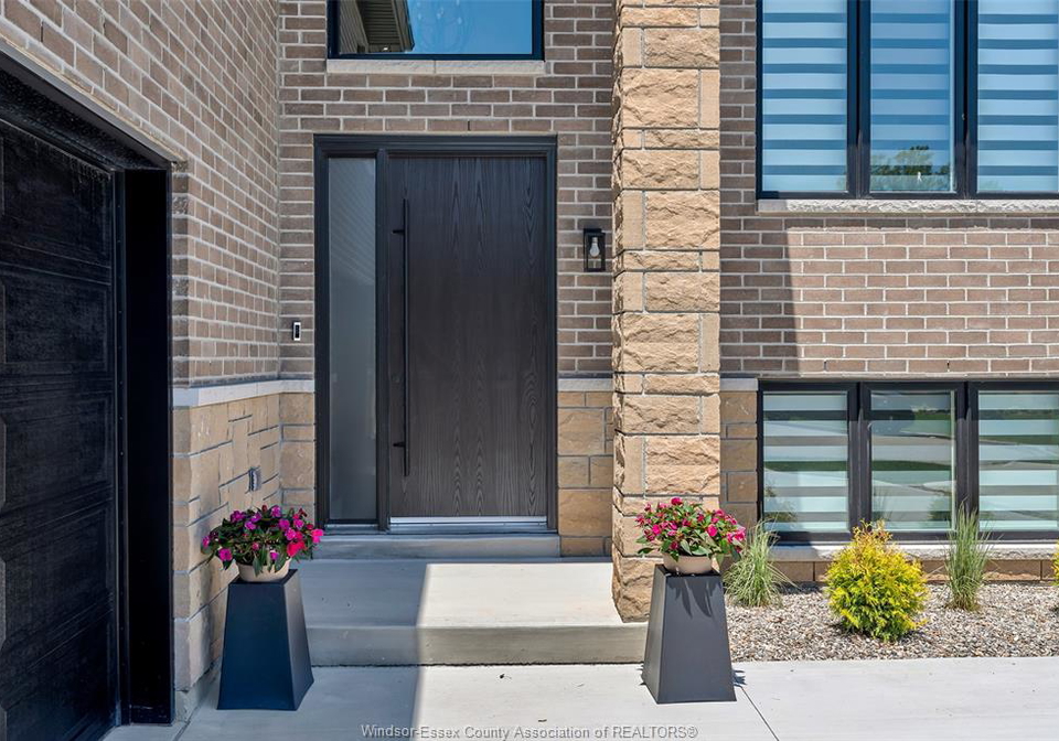 3851-ronald-avenue-windsor-ontario-26012693