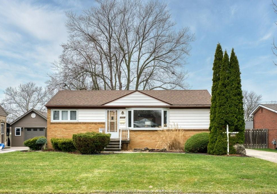 3603-rockwell-boulevard-windsor-ontario-26012694
