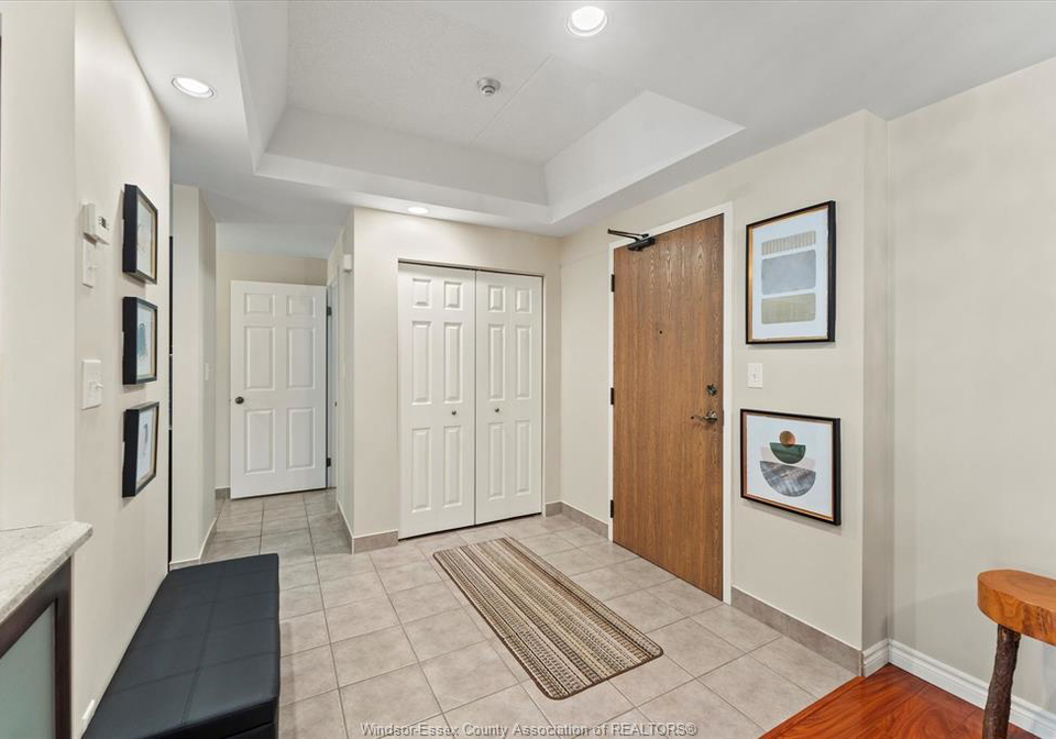 4789-riverside-drive-windsor-ontario-26012699