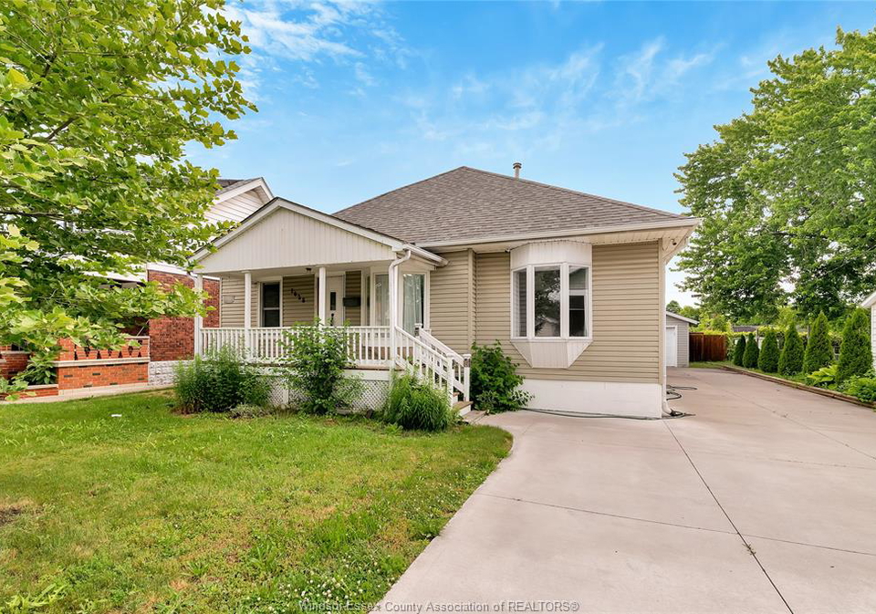 1628-moy-avenue-windsor-ontario-26012705
