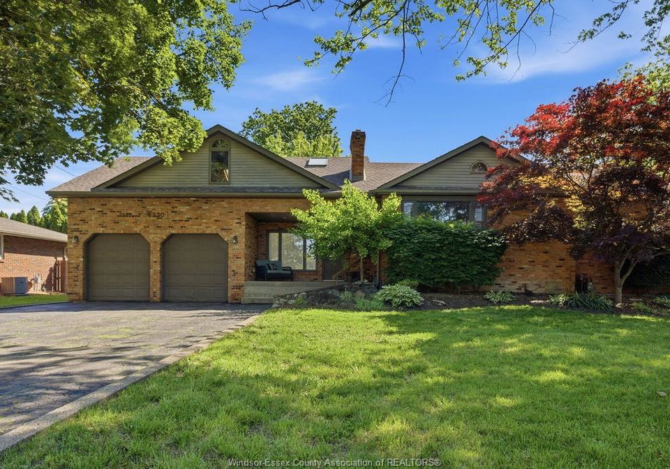 4330-casgrain-drive-windsor-ontario-26012706