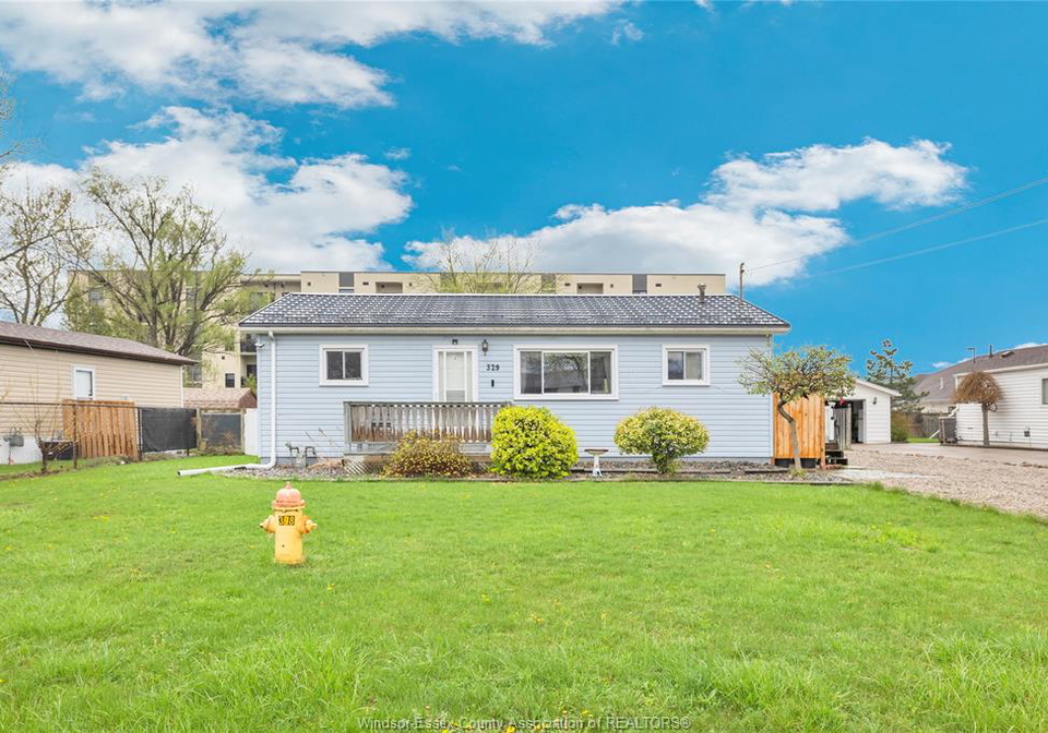 329-parkside-drive-mcgregor-ontario-26012729