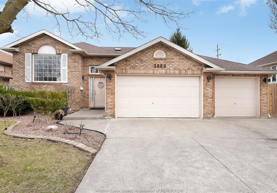 3888-aristotle-crescent-windsor-ontario-26012738