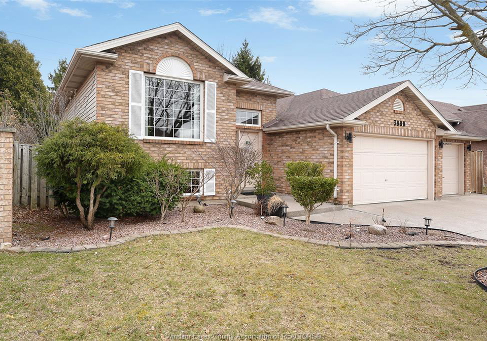 3888-aristotle-crescent-windsor-ontario-26012738