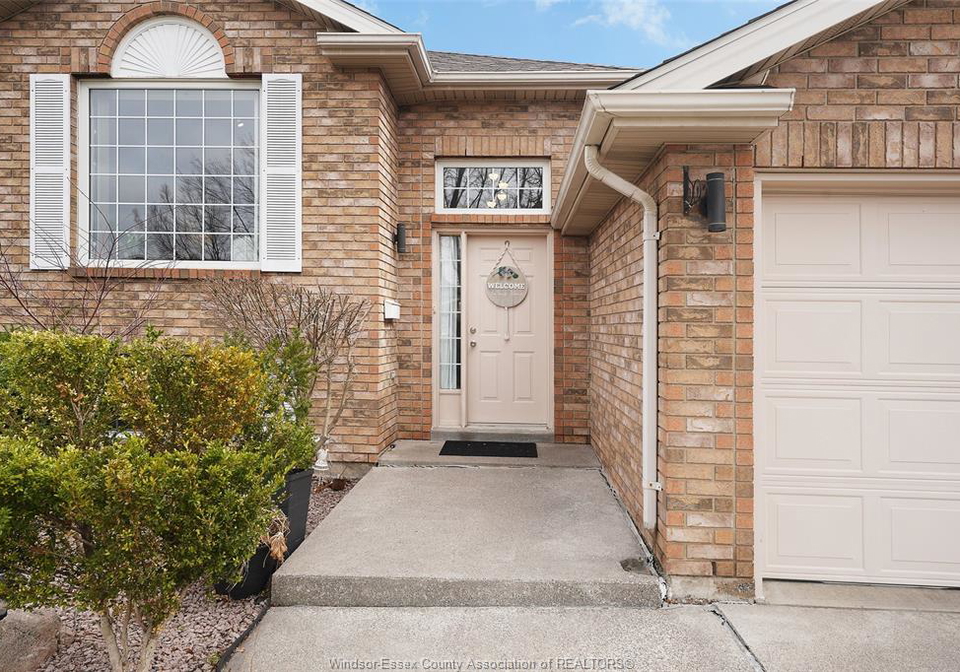 3888-aristotle-crescent-windsor-ontario-26012738