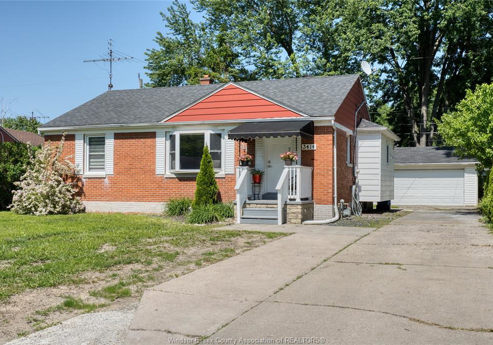 3414-dominion-avenue-windsor-ontario-26012739