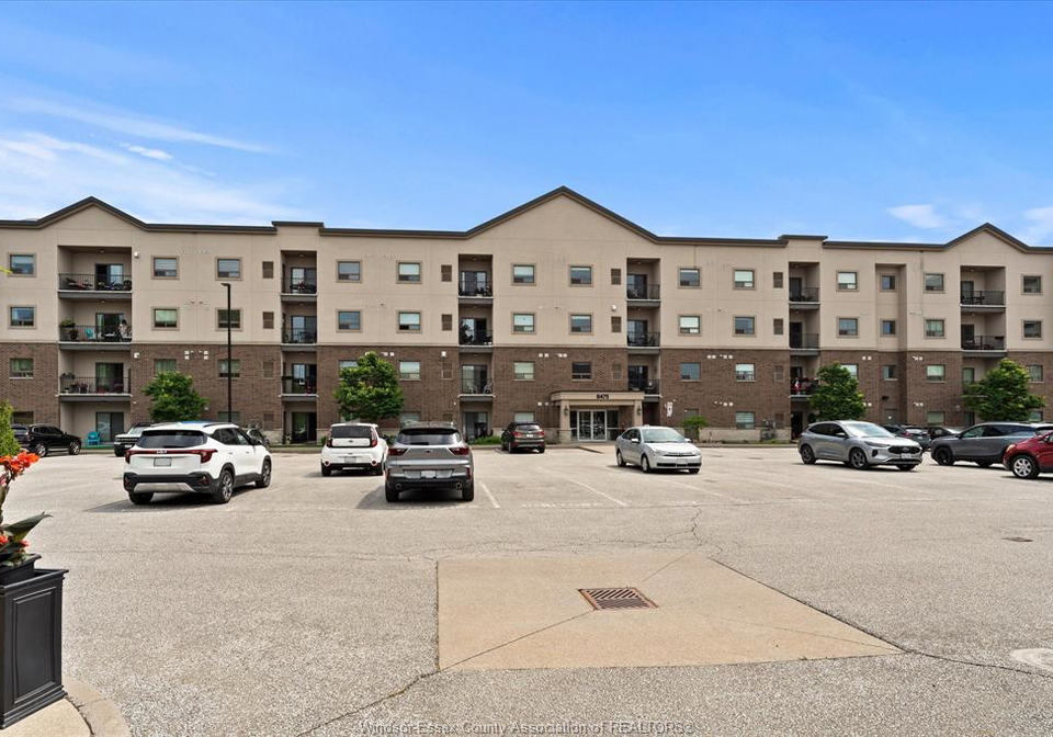 8475-wyandotte-street-windsor-ontario-26012743